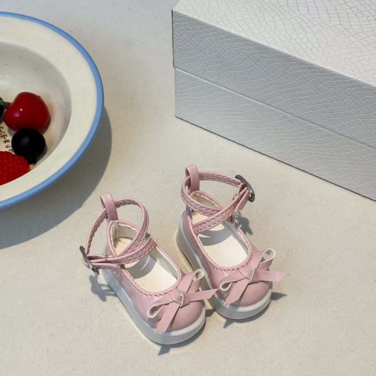 커피 브라운 리본 플랫폼 인형 신발, 광택 있는 PU  - Vintage Collectible Shoes 리뷰 및 가격