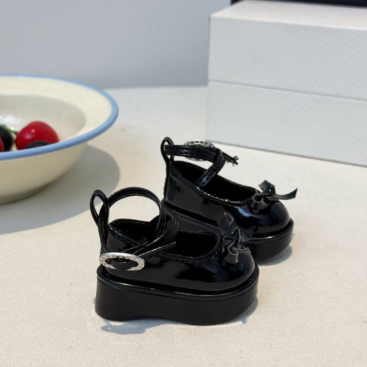 커피 브라운 리본 플랫폼 인형 신발, 광택 있는 PU  - Vintage Collectible Shoes 리뷰 및 가격